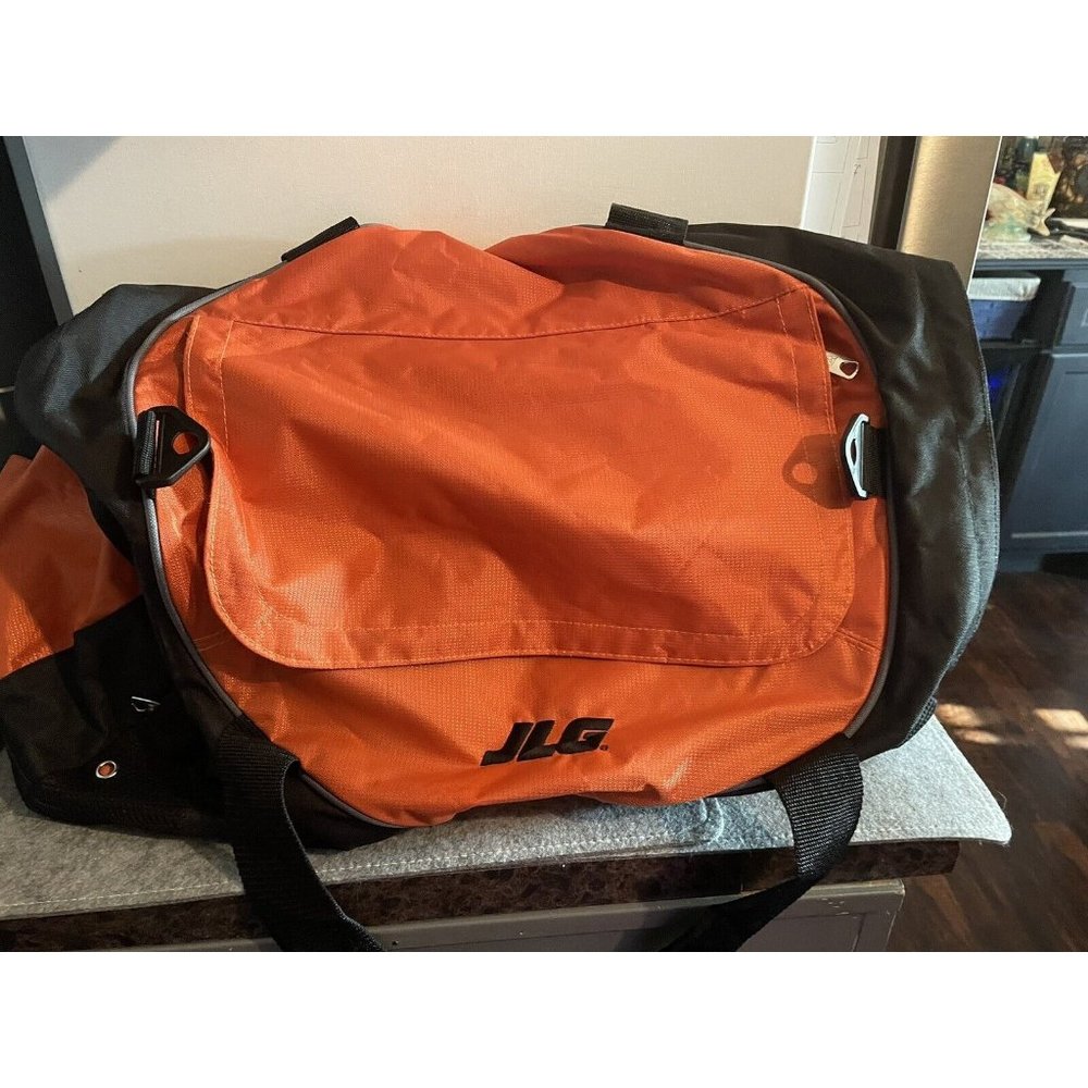 New Golden Pacific Duffle Bag w/Tags #502